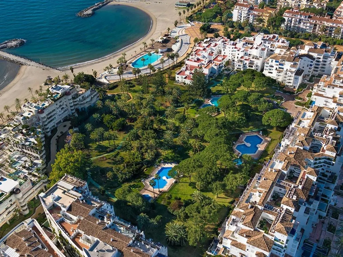 Διαμέρισμα 3 Dormitorios En Playas Del Duque Ref C 111 Μαρμπέλλα Ισπανία