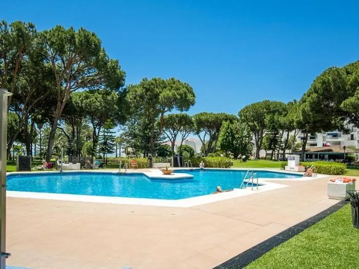 3 Dormitorios En Playas Del Duque Ref C 111 Μαρμπέλλα Διαμέρισμα